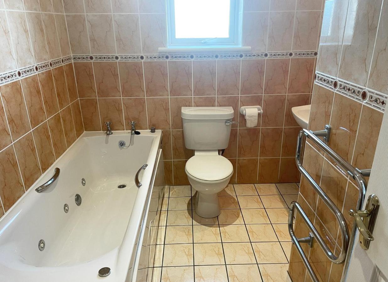 Ballycotton Holiday Apartment No 6 By Trident Holiday Homes エクステリア 写真